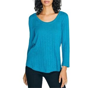 Minimalist Teal Long Sleeve Top